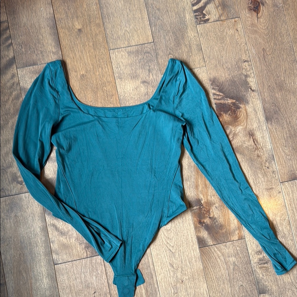Lululemon Athletica Blue Fitted Long Sleeve Bodysuit